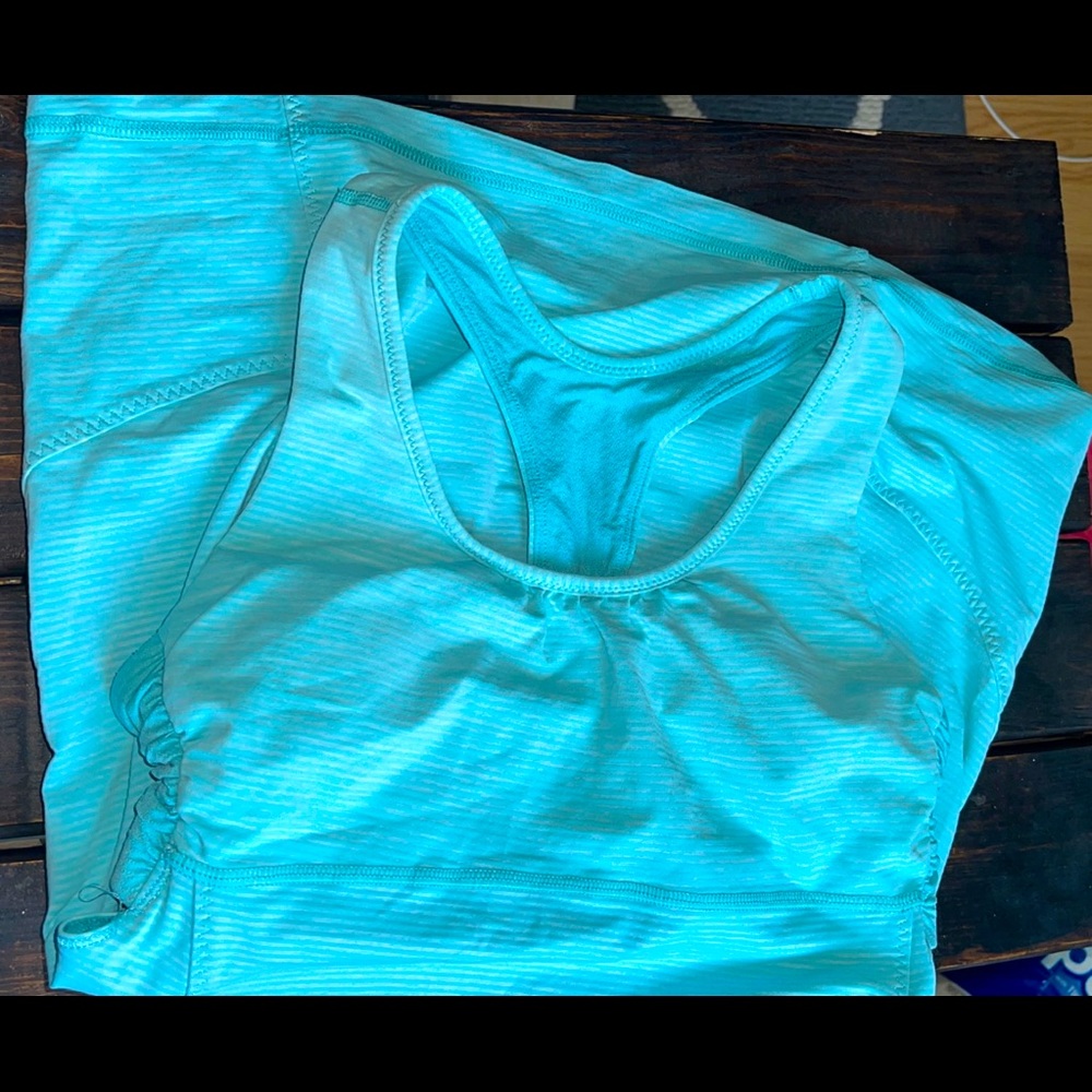 Lululemon top